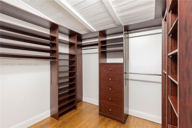 Building Photo - 1260 Milan Ave