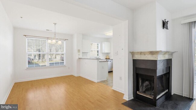 Building Photo - 164 Kendrick Pl