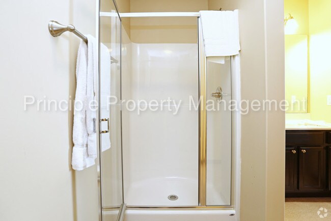 Building Photo - Pet Friendly Building at Woodsage Apartments