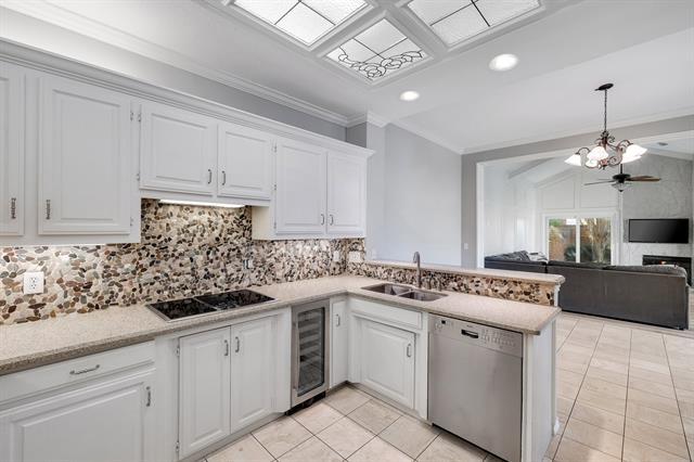 Building Photo - 14773 Bedivere Ct
