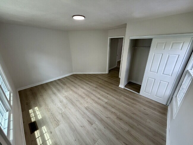 Building Photo - Newly Remodeled 2BR/2BA East Nashville Home with Covered Front Porch, Huge Deck, Spacious Backyar...