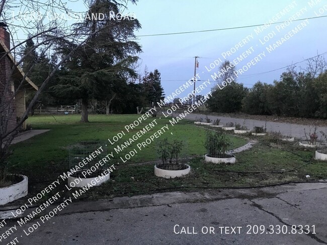 Building Photo - 13688 Grassland Rd