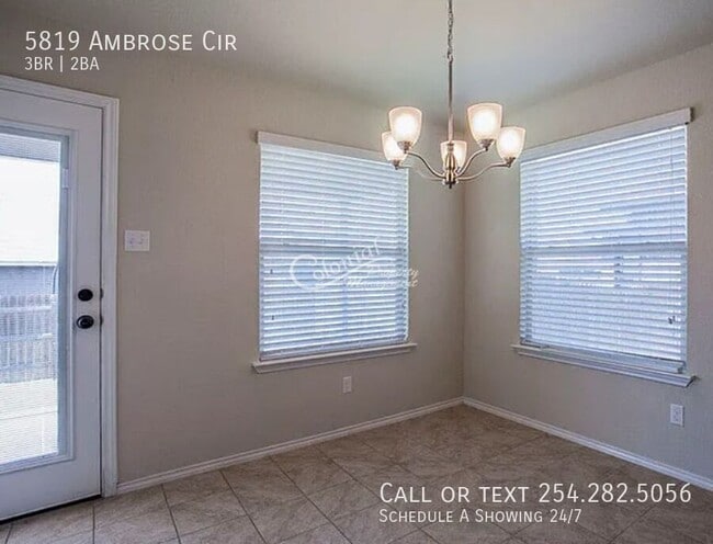 Building Photo - 5819 Ambrose Cir