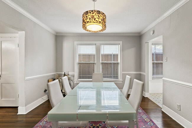 Building Photo - 5805 Vickery Blvd