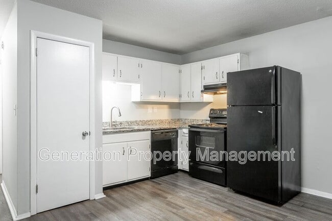 Building Photo - 113 Goodson Ave