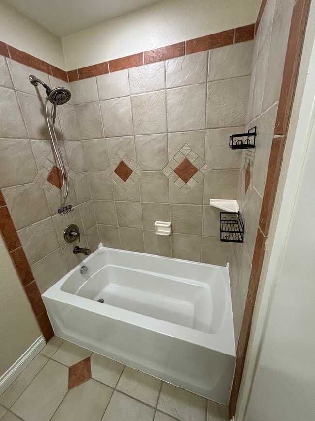 Upstairs Bath Custom Deep Tub - 19918 Westerly Dr