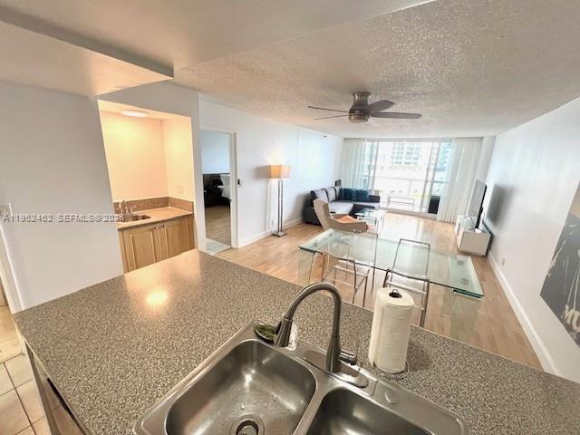 Building Photo - 1717 N Bayshore Dr