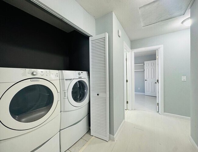 Building Photo - Charming Newly Remodeled 3-Bed, 2.5 Bath 2-Story Home with ALL UTILITIES INCLUDED!