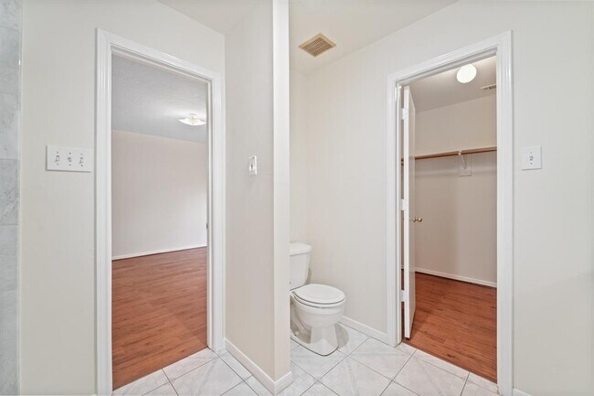 Building Photo - 13734 Bonilla Ln
