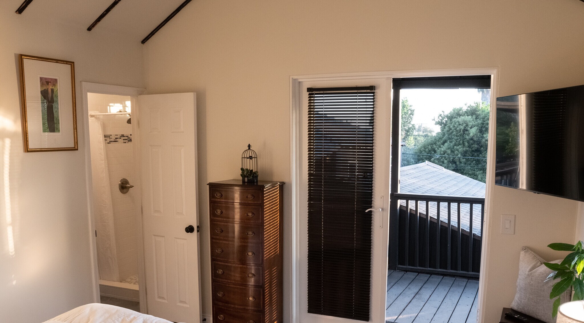 Building Photo - 1623 Campus Rd