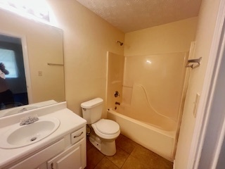 Building Photo - 102 Pier Point