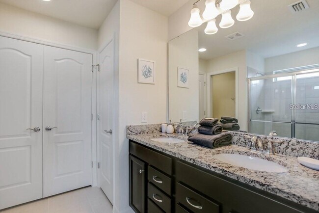 Building Photo - 8816 Corcovado Dr