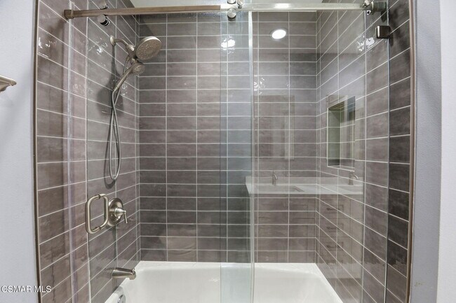 Building Photo - 30845 Catarina Dr