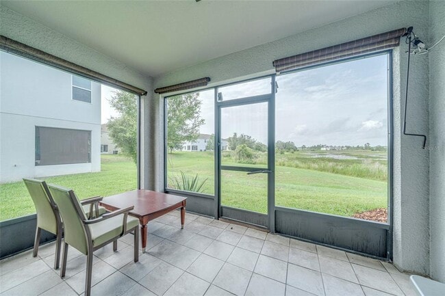 Building Photo - 212 Primrose Dr