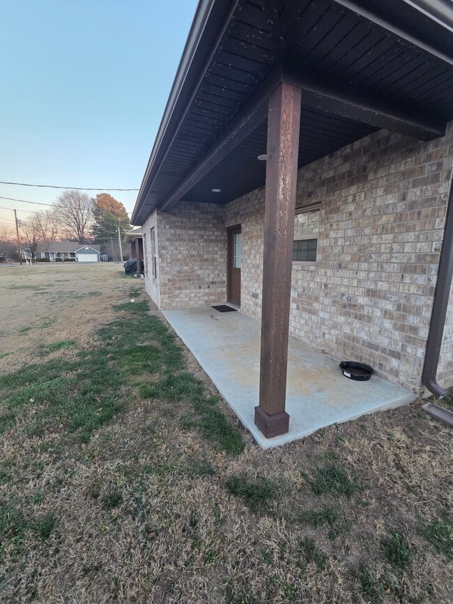 Building Photo - 719-713 13th St