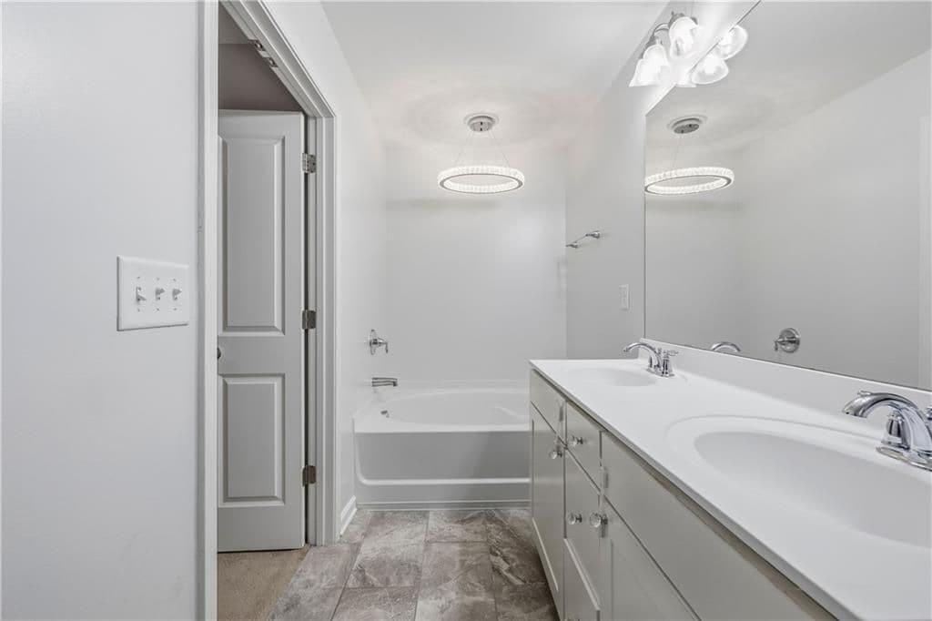 Building Photo - 5038 Longview Walk