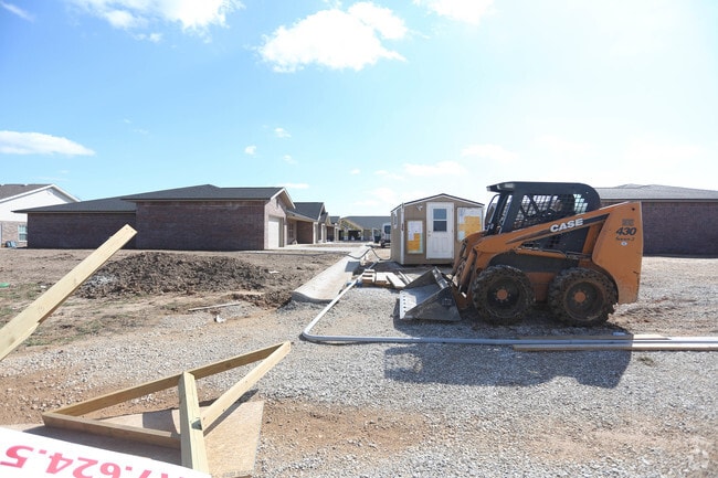 Building Photo - Redwood Garden Estates of Webb City