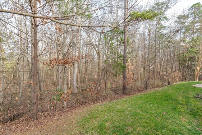 Building Photo - (Coming Soon) 5 Bedroom Brick Home in Matthews!