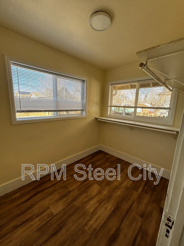 Building Photo - 1205 Carteret Ave