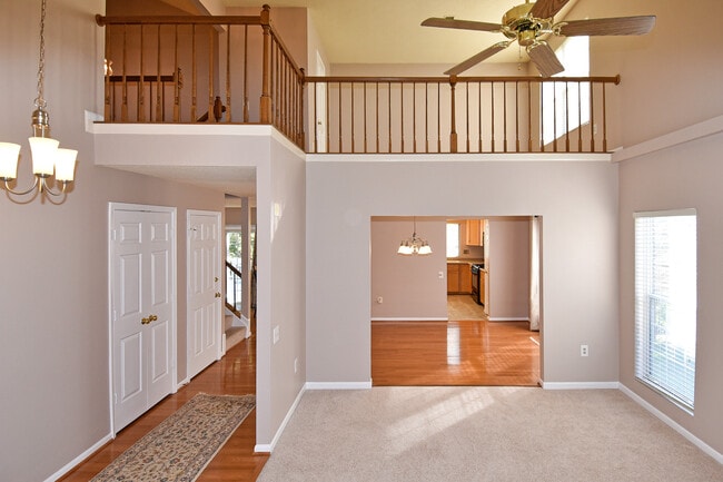 Building Photo - 6803 Woodstone Pl