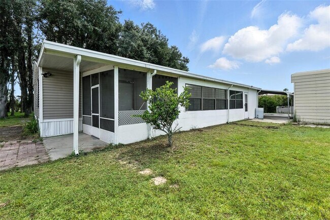 Building Photo - 8218 Pine Island Rd