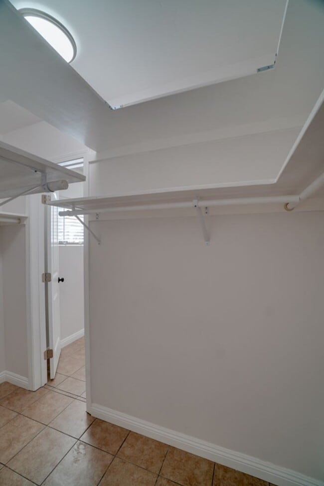 Building Photo - Coleen Court Home | 1/2 OFF FIRST MONTH'S RENT!