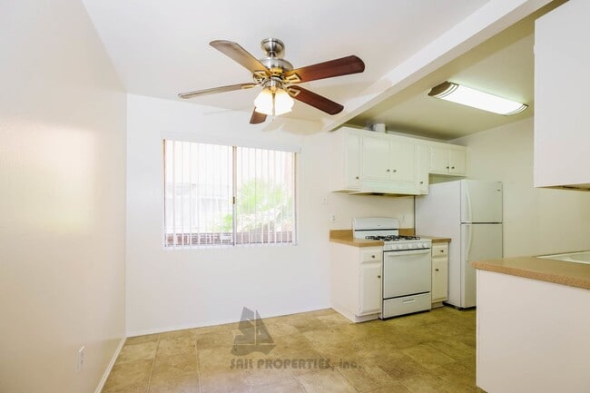 Building Photo - Charming 1-bedroom, 1-bath Condo in Huntington Beach