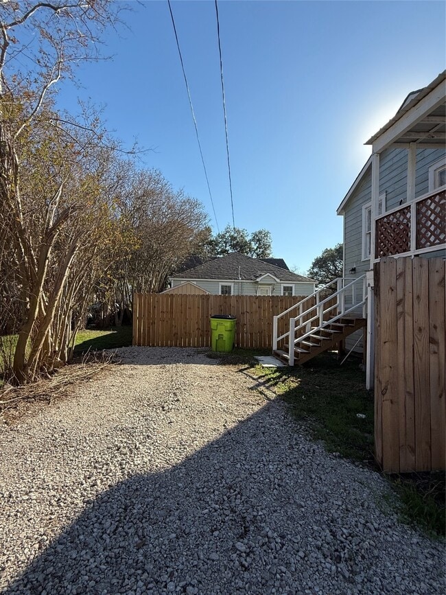 Building Photo - 2711 Avenue G