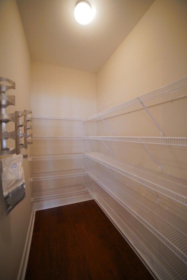 Building Photo - 2781 Julieanna Ln