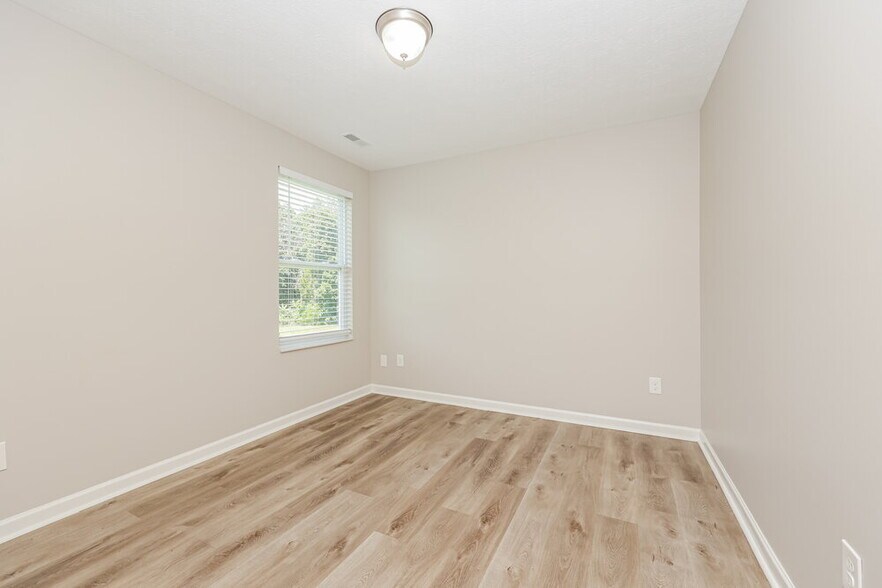 Building Photo - 313 Grovedale Trace
