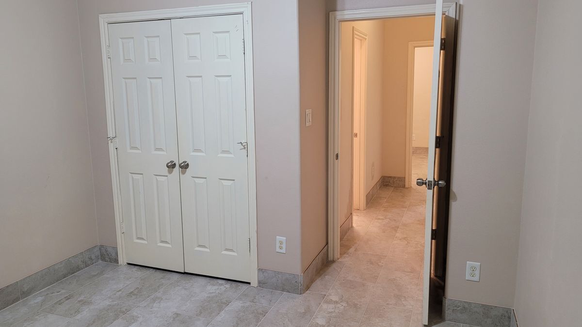 Building Photo - 12930 Echo Landing Dr