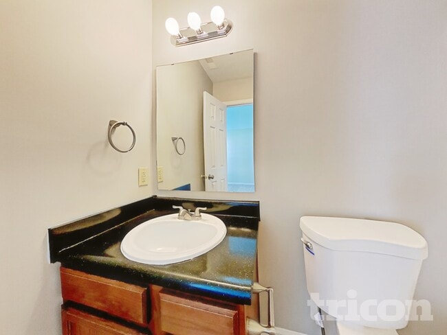 Building Photo - 1082 Sunmeadow Cir