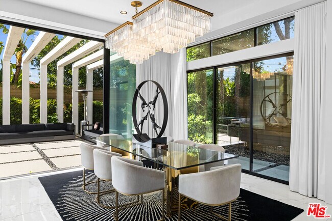 Building Photo - 4841 Alonzo Ave