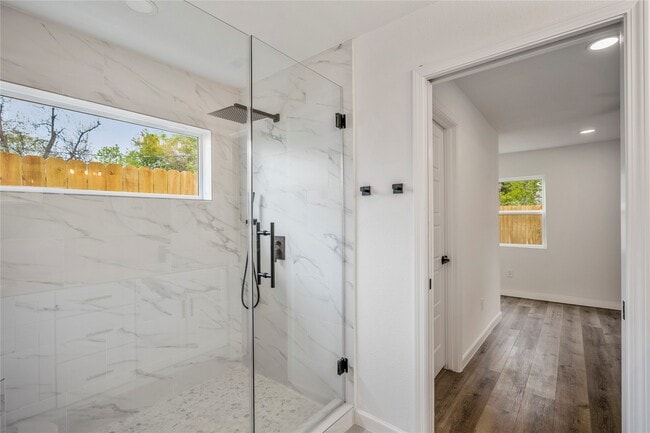 Building Photo - 3923 Alsace St