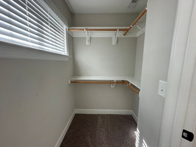 Building Photo - 4BED / 2.5BATH BEAUTIFUL HOME IN ANDERSON CREEK!