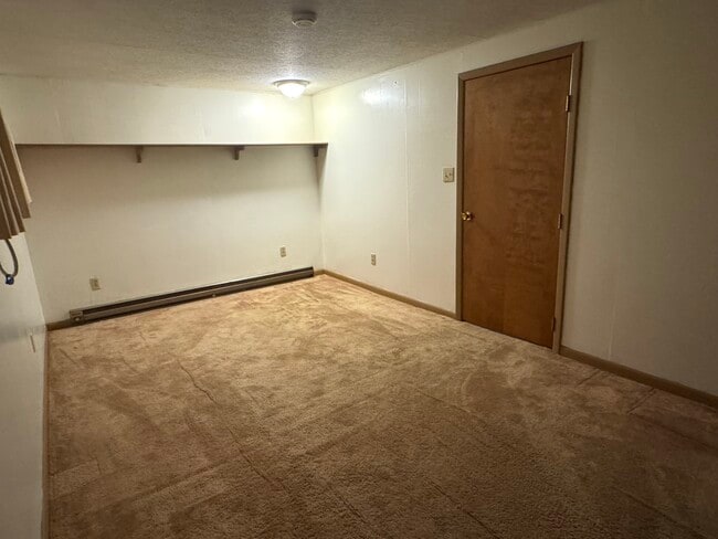 Building Photo - 15 W Worley Ave