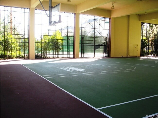 Building Photo - 2429 Watermarke Pl