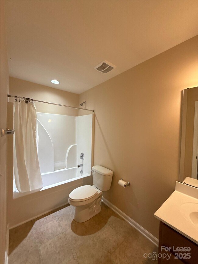 Building Photo - 134 Ashton Dr