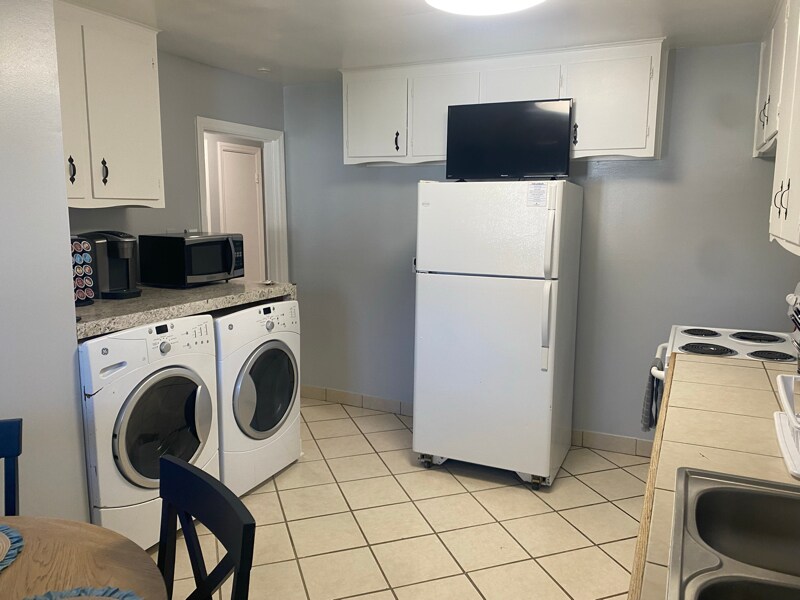 Building Photo - 810 Clarendon St