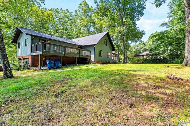 Building Photo - 7705 Foxfire Dr SE