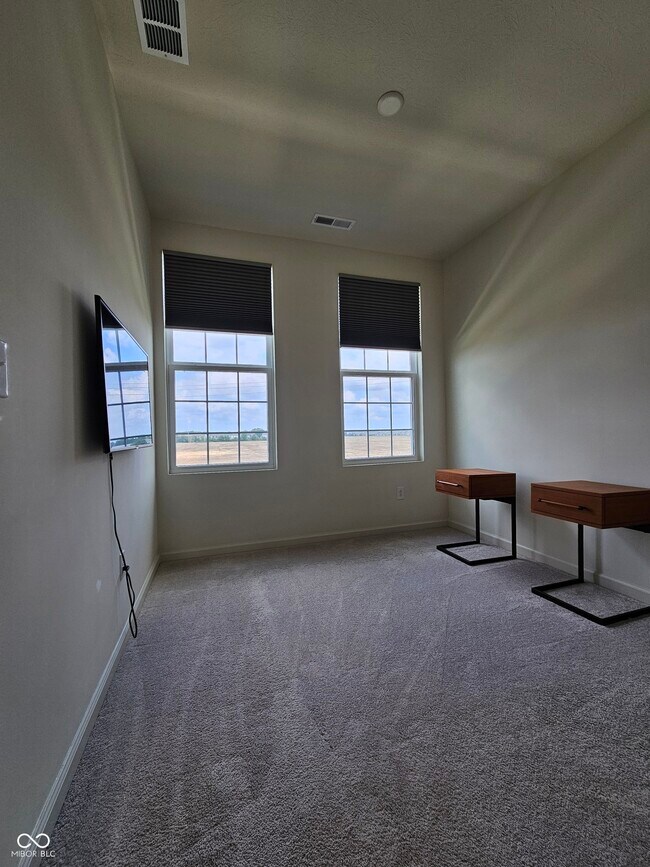 Building Photo - 1728 Blenker Dr