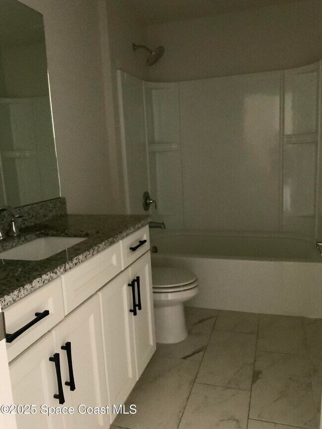 Building Photo - 99 Montecito Dr