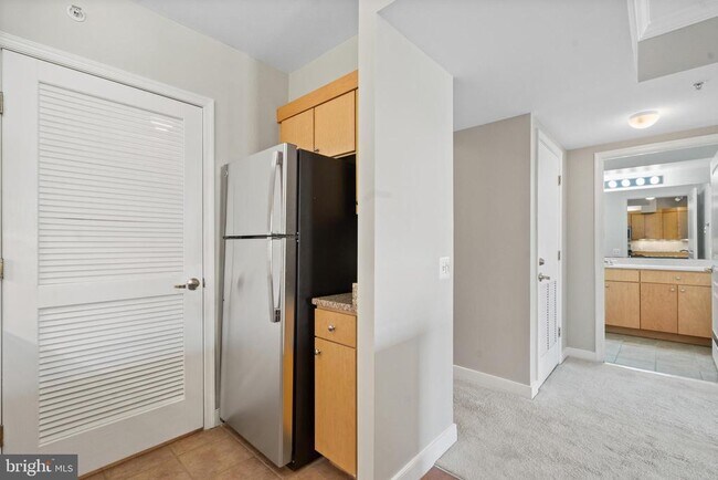 Building Photo - 631 D St NW