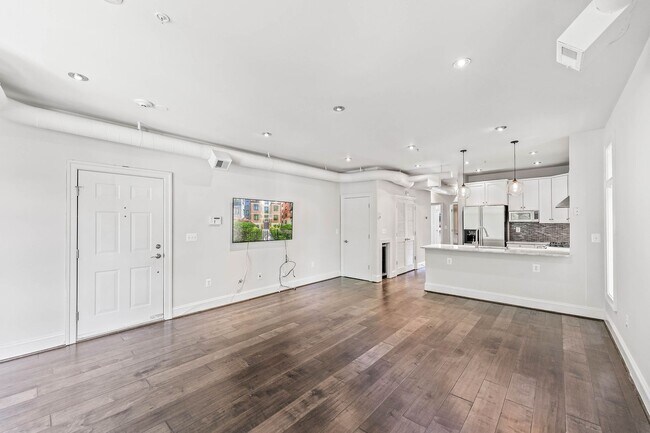 Building Photo - Modern U Street Condo | 2 Bed | 2 Bath | 1000 Sf | Large Balcony | 1 Parking Space