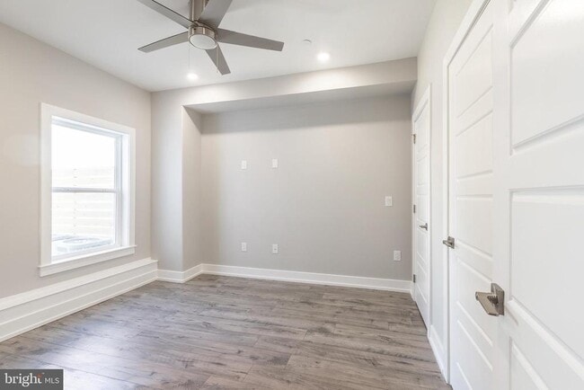 Building Photo - 2339 N 10th St