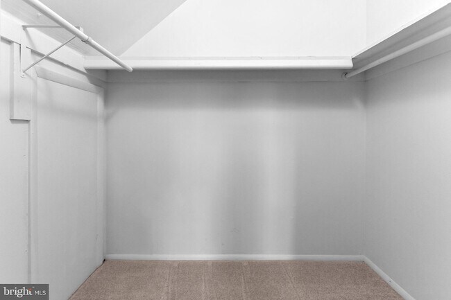 Building Photo - 1006 Stone Ave