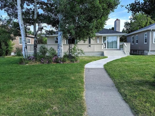 Building Photo - 2416 5th Ave N