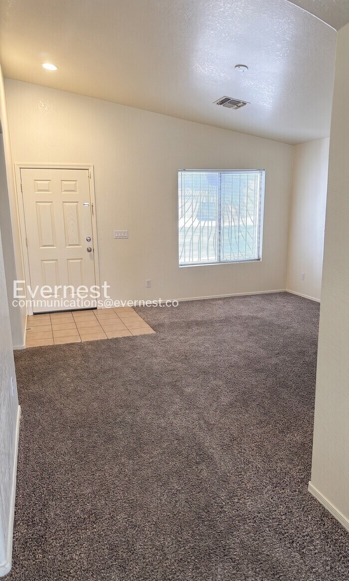 Building Photo - 2542 W Sunstar Pl