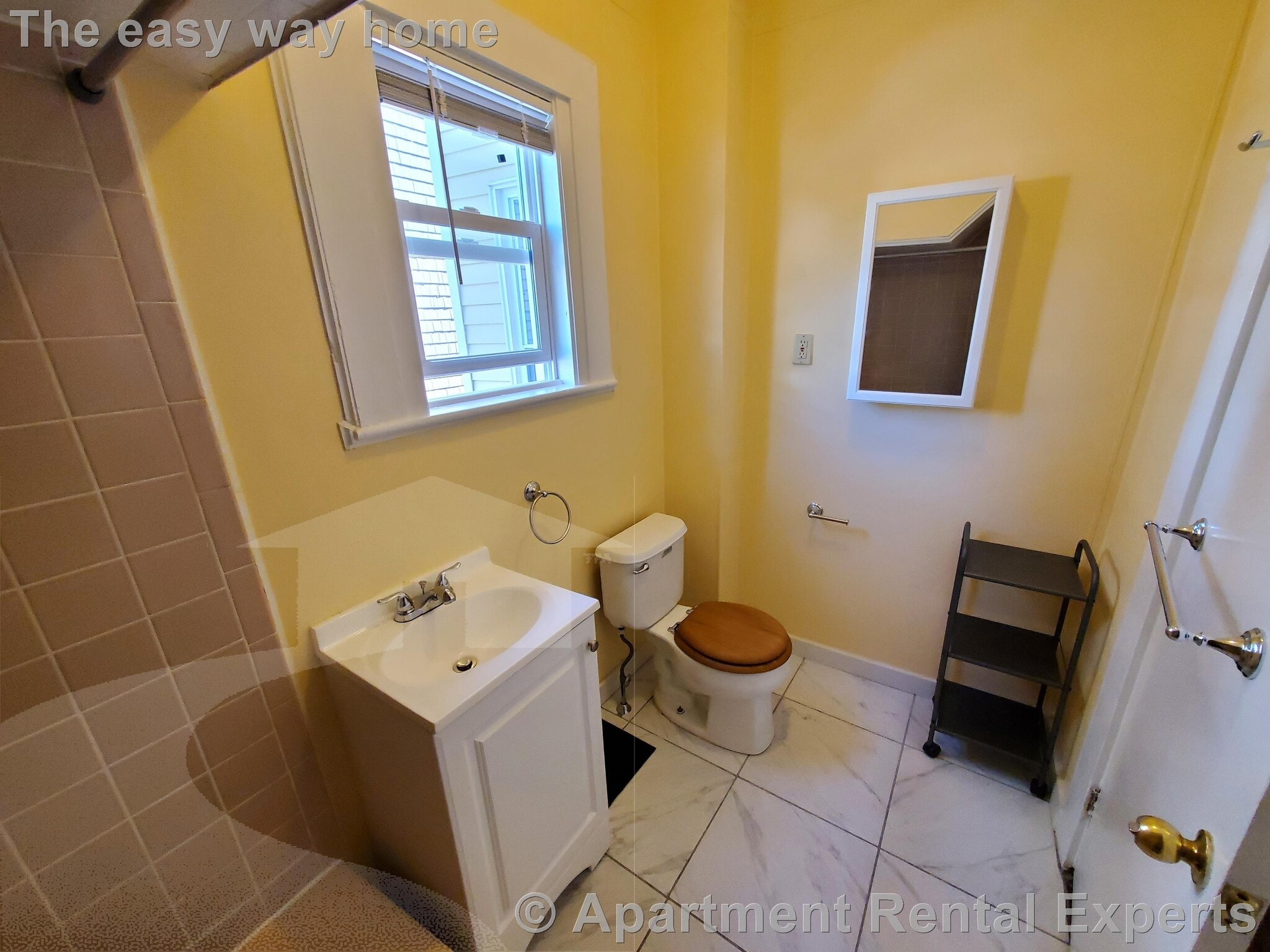 Building Photo - 32 Claremon St