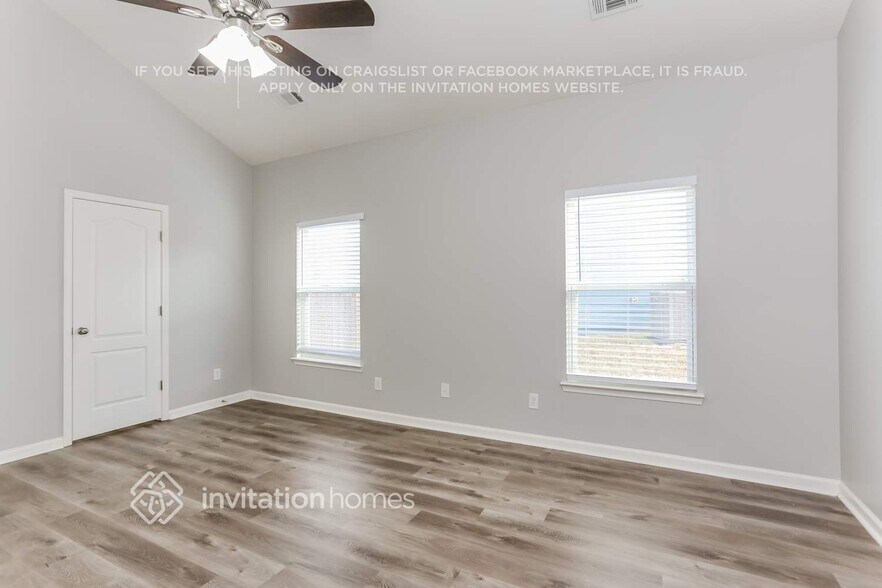 Building Photo - 5058 Manning Dr